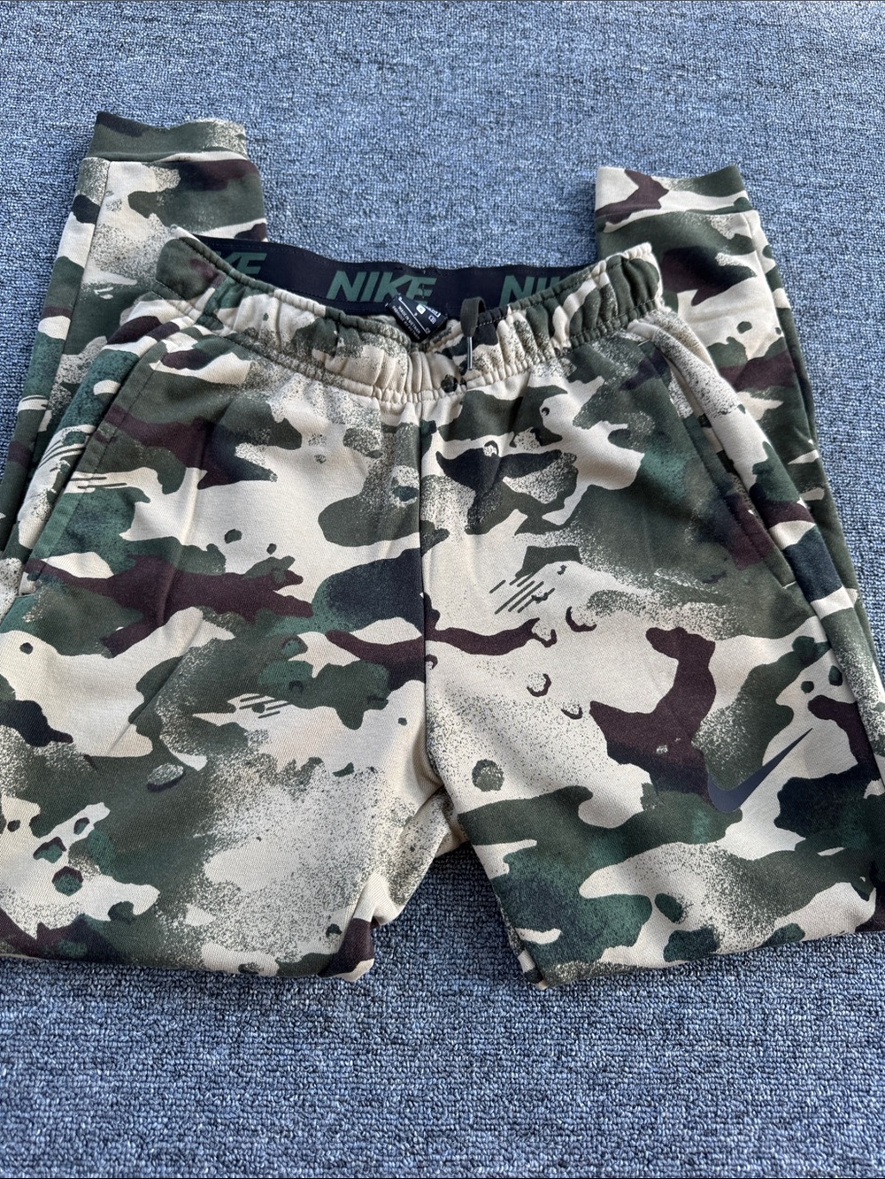 Nike Camo Jogger Pants in Olive, Tan & Dark Green